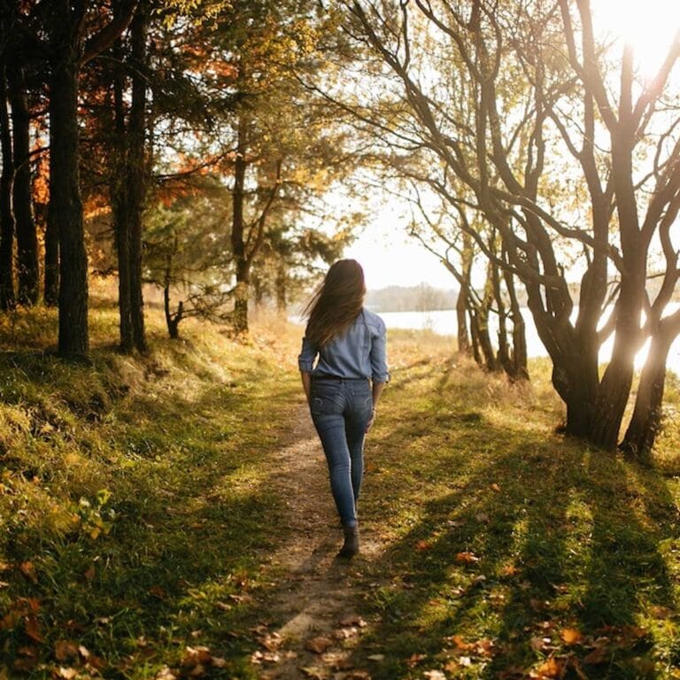 Los baños de bosque son una manera de hacer ejercicio y reducir el estrés y la ansiedad.