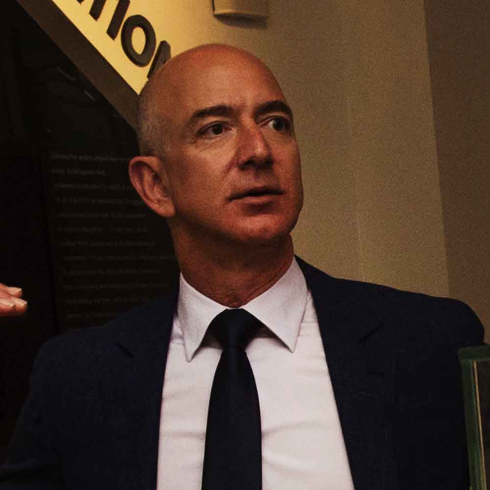 Discover Jeff Bezos´s psychological profile and his personality traits.